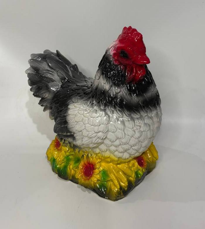 Курица с цветами (h=32 см)
